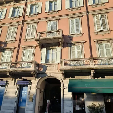 Lägenhet Apartments Como